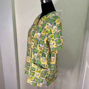 Peanuts Comic Graphic Prints Health Worker Scrub Size XS